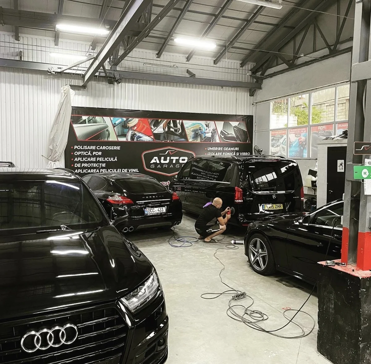 SV detailing bay
